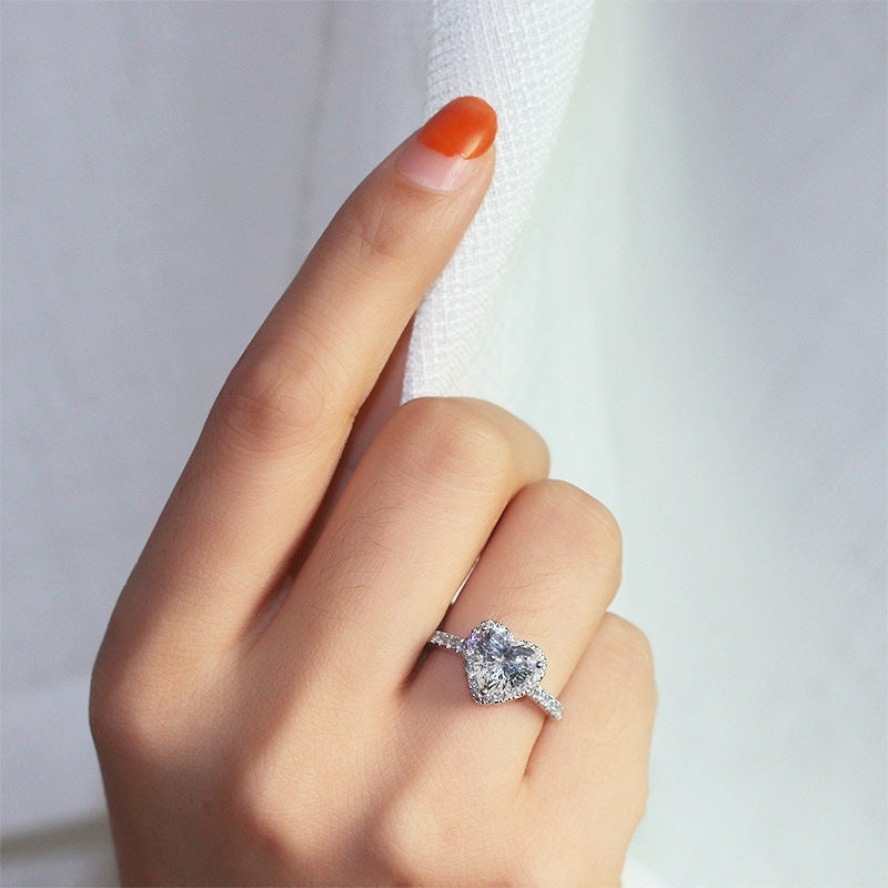 UNI-11908 - Crystal Diamonds Heart - Ring