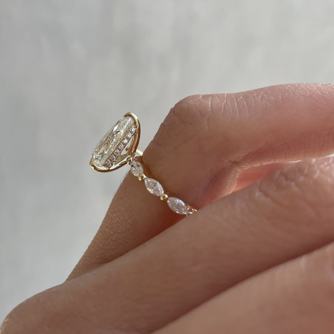 UNI-11912 - Luxury Diamond - Ring