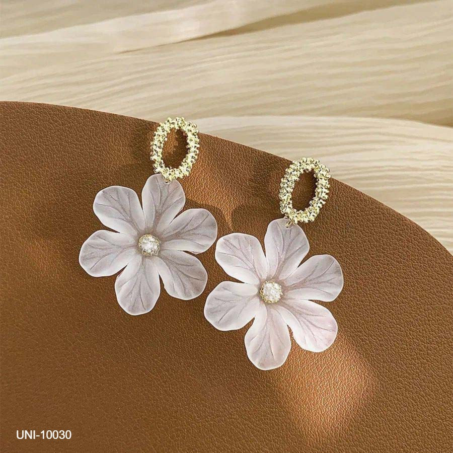 White Flower Gold Earring