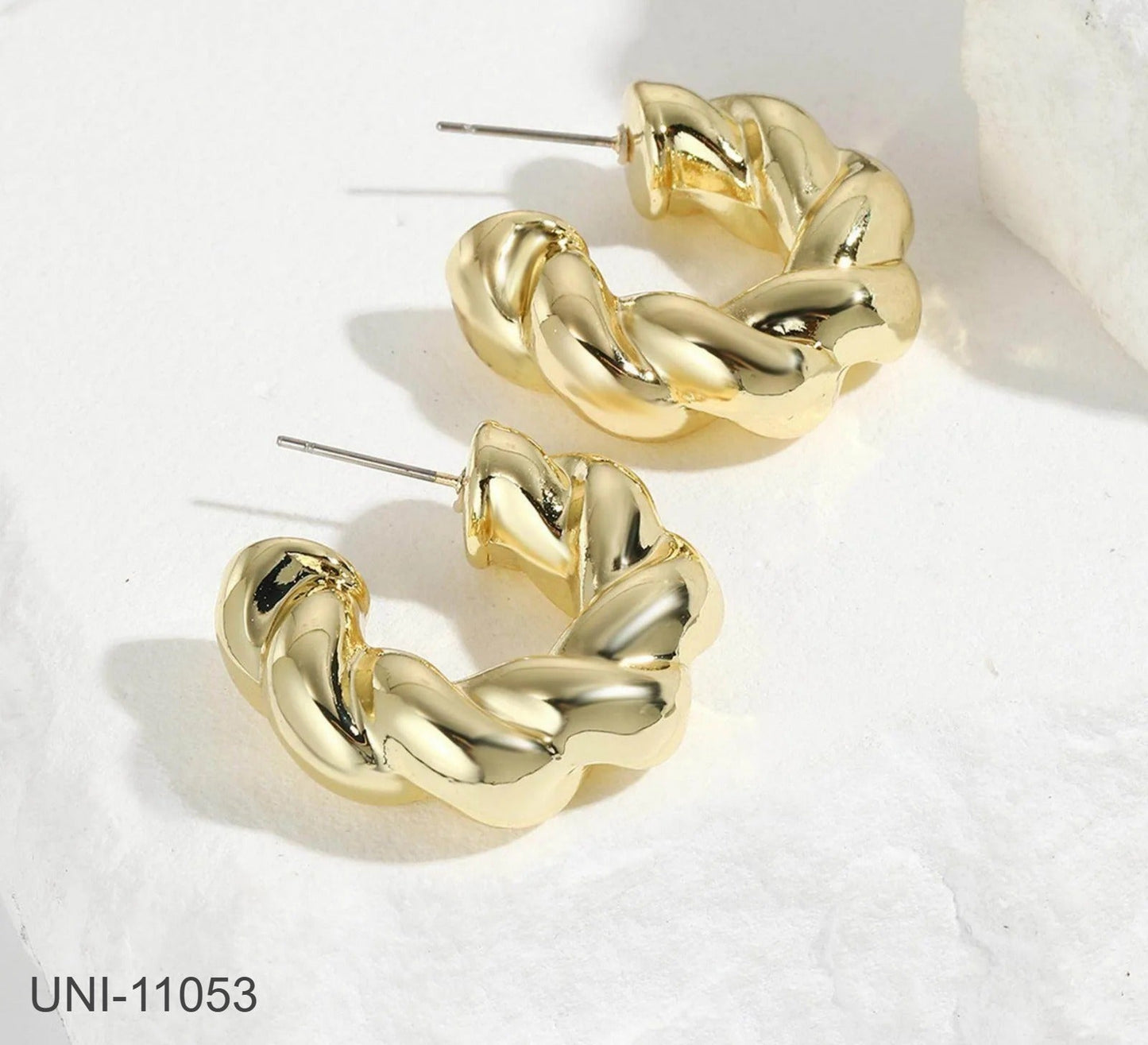 UNI Twisted Gold Earring Style 2