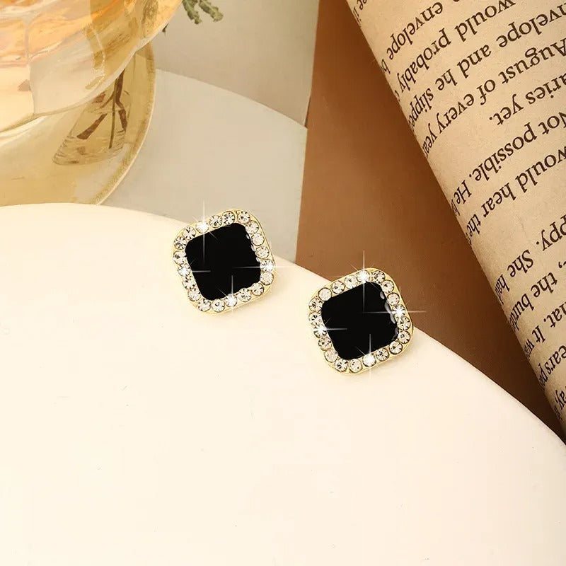 UNI-10316 - Black Square Sparkle  - Earring
