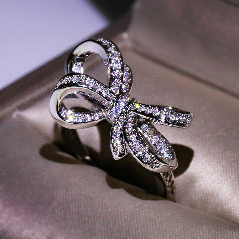 UNI-11910 - Flash Bow Diamond - Ring