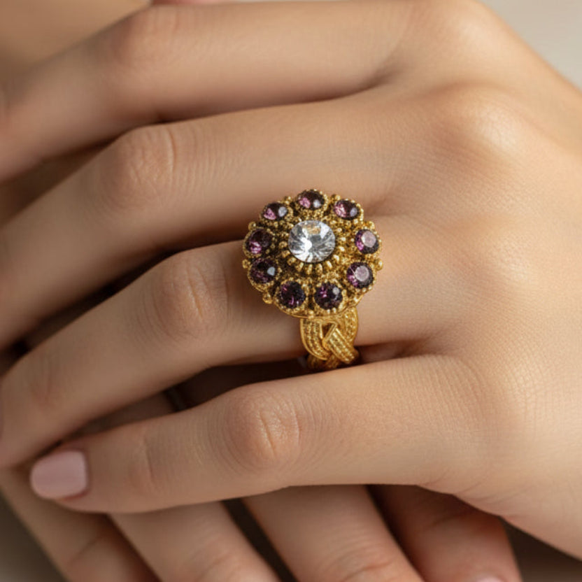 R-110 - Diamonds Gold - Ring Style 5