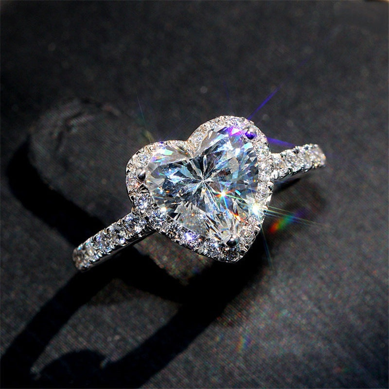 UNI-11908 - Crystal Diamonds Heart - Ring