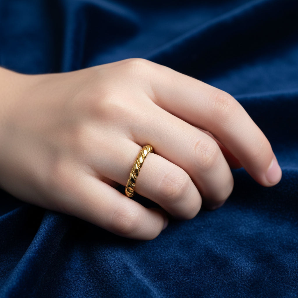 R-111 - Twisted Luxury Gold - Ring Style 1