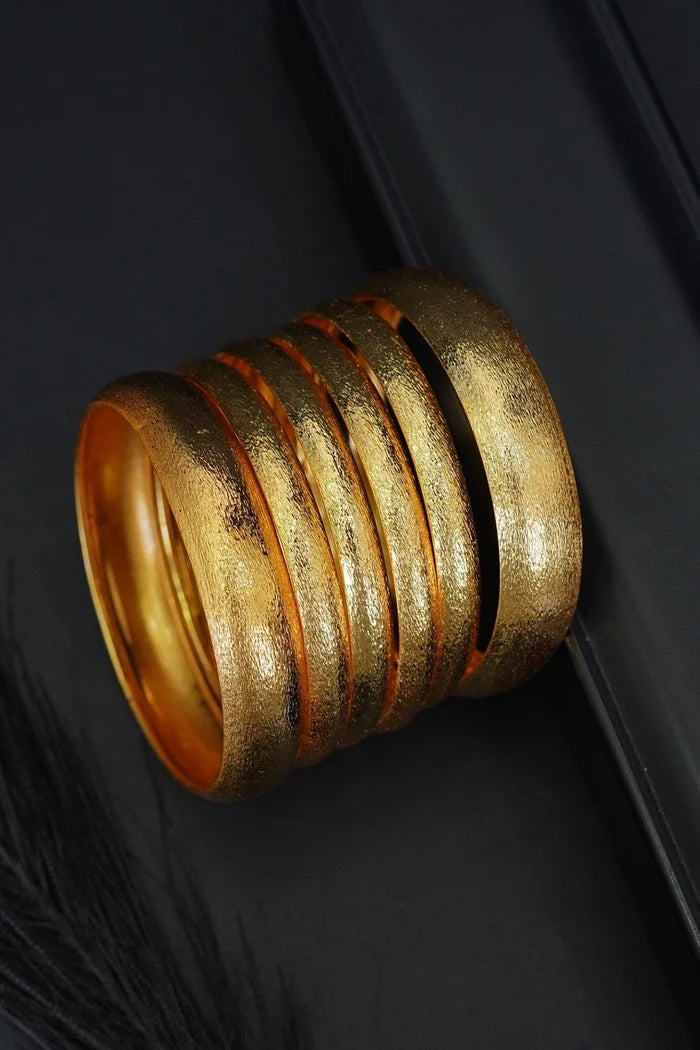 Shabnum 6 Pcs Gold Plated Bangles Set