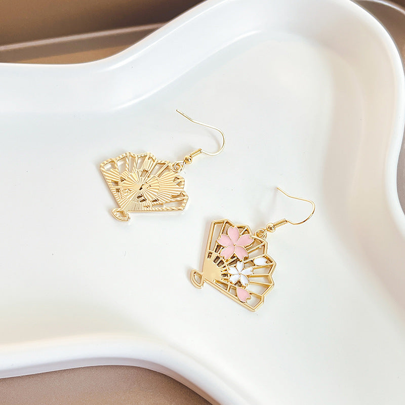 UNI-10376 - Elegant Fan Sakura Flowers Gold  - Earring