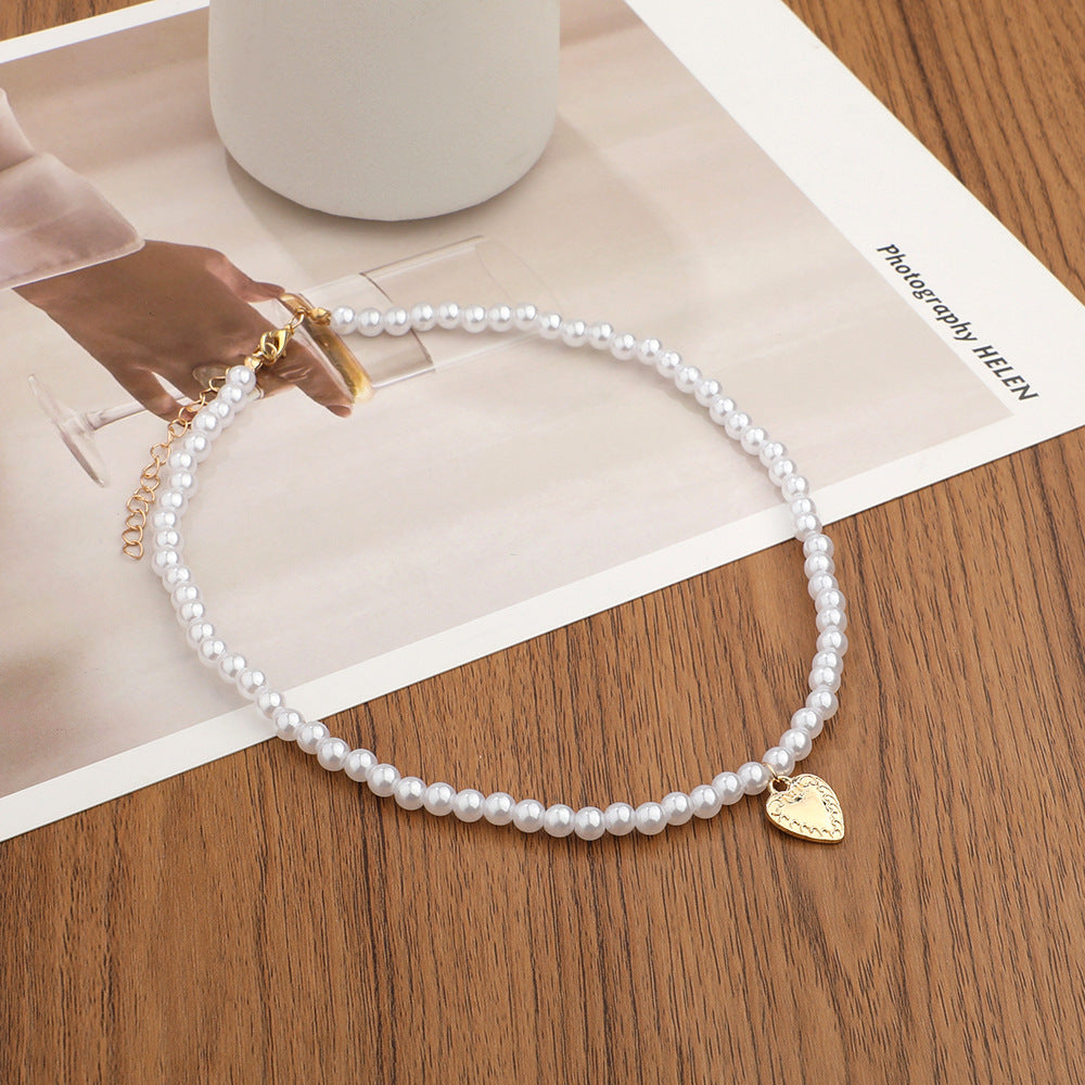 UNI-10639 - Beaded Heart - Necklace
