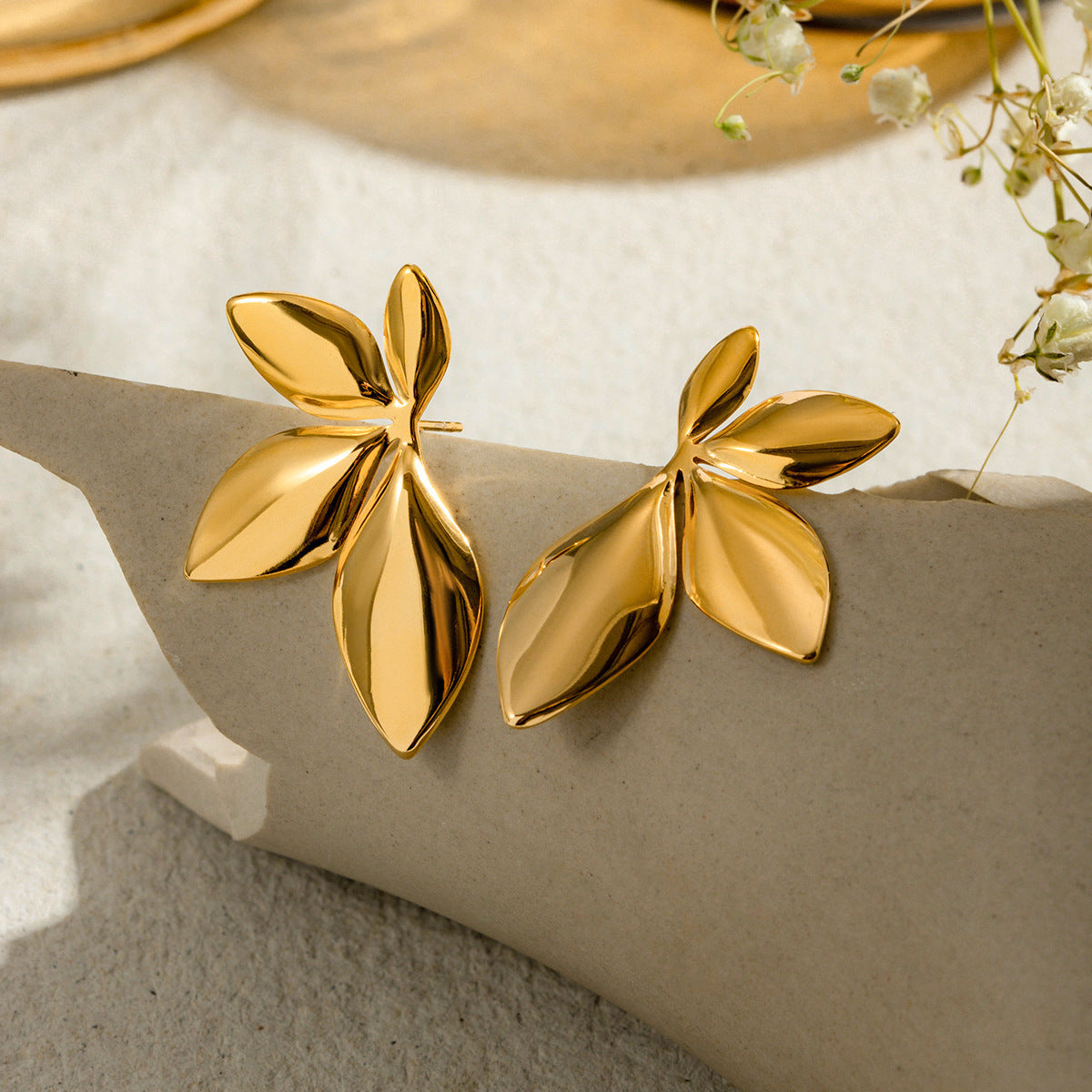 UNI-10308 - Gold Leaf - Earring