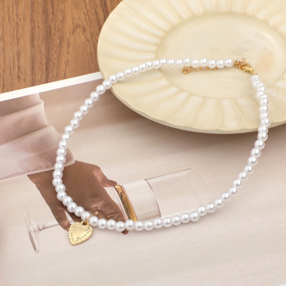 UNI-10639 - Beaded Heart - Necklace