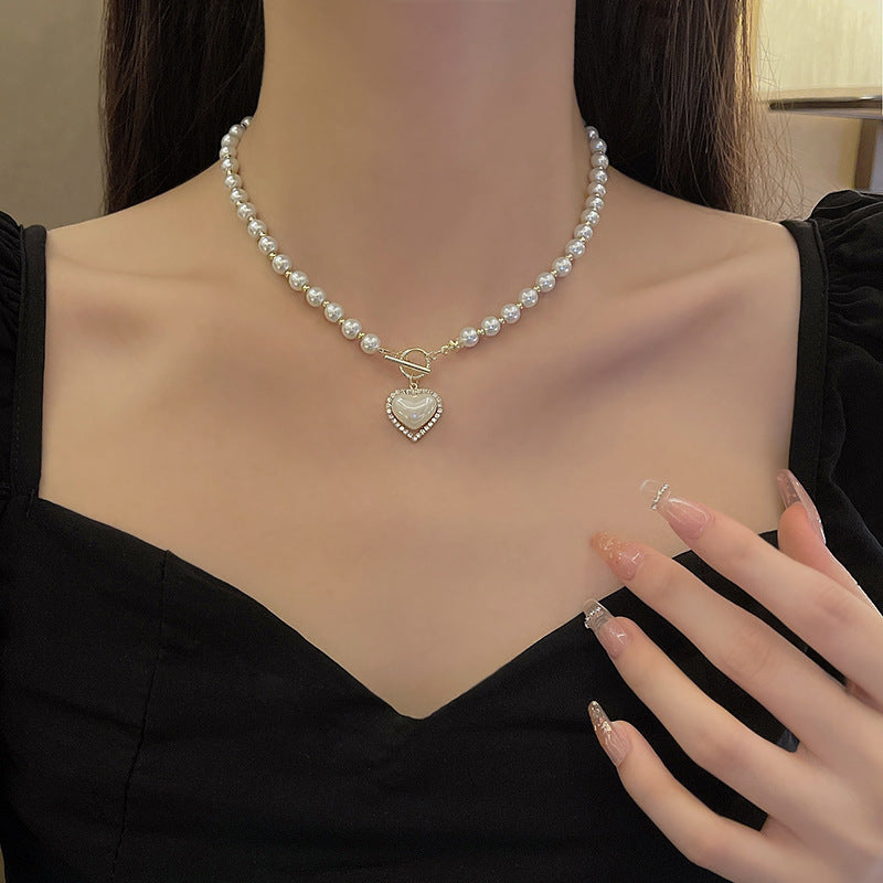 UNI-11048 - Pearl Beads & Heart Gold - Necklace