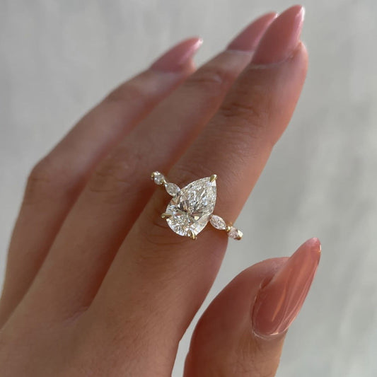 UNI-11912 - Luxury Diamond - Ring