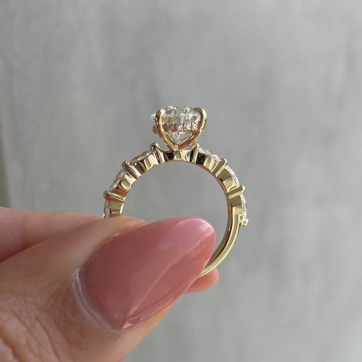 UNI-11912 - Luxury Diamond - Ring