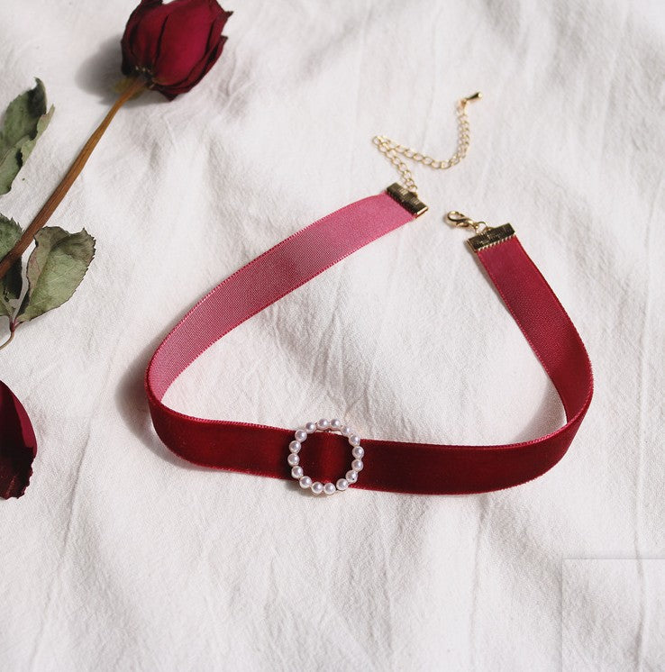UNI-10990 - Maroon Velvet Neck Round Pearl - Necklace