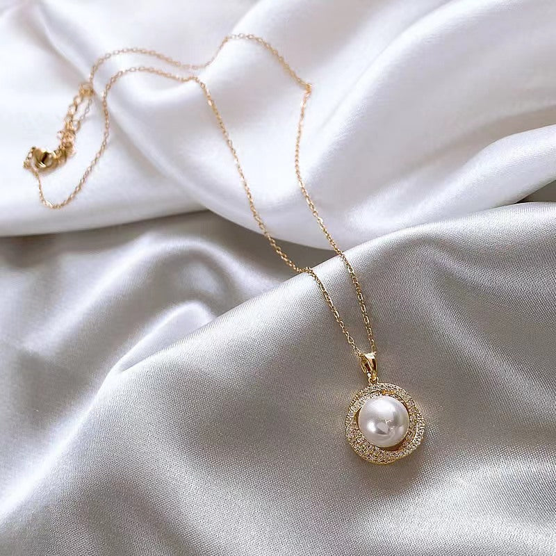 UNI-12013 - Pearl Flower - Necklace