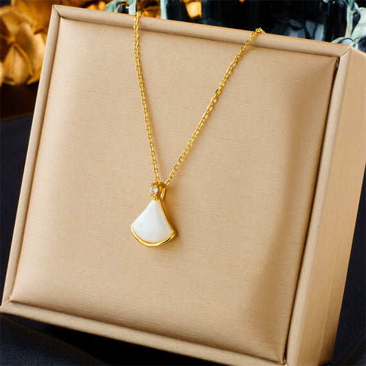 SS-10825 - Classy White Lotus Gold - Necklace