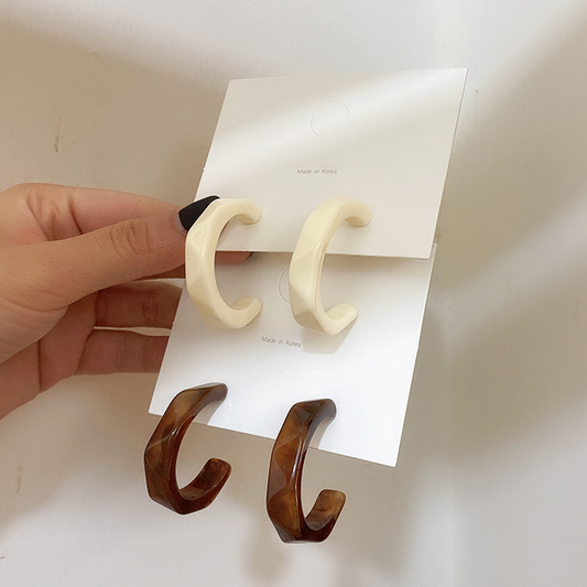 UNI-10113 -  Acrylic Brown & Off White - Earring