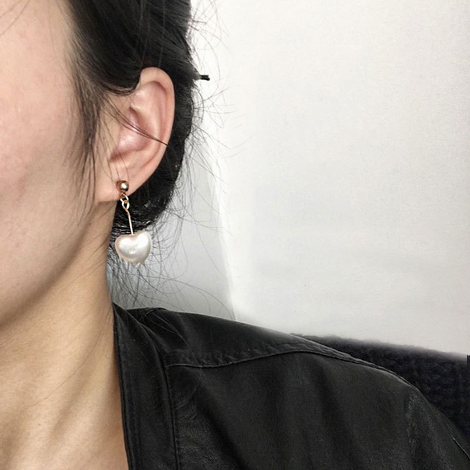 UNI-10444  - Dangling White Heart Gold - Earring