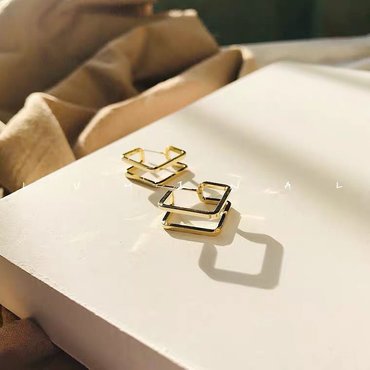 UNI-10101 - Geometric Square Gold - Earring