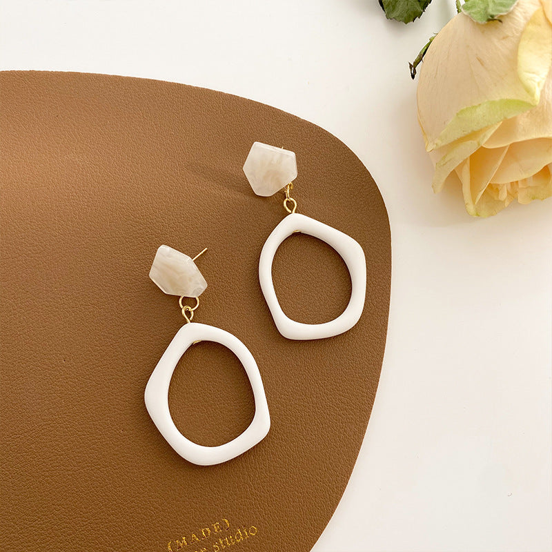 UNI-10027 - Acrylic White Stone - Earring