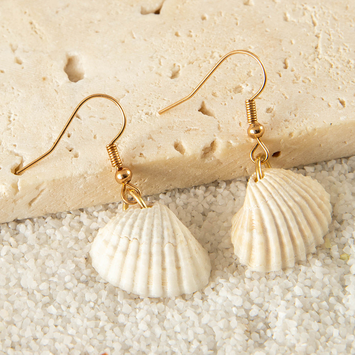 UNI-10148-2 - Sea Shell White  - Earring Style 2
