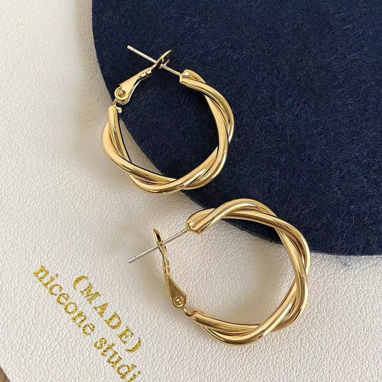 UNI-10217 -Twist Hoop Gold - Earring