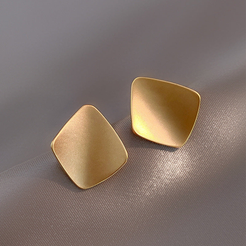 UNI-10218 - Glam Gold  - Earring Style 1
