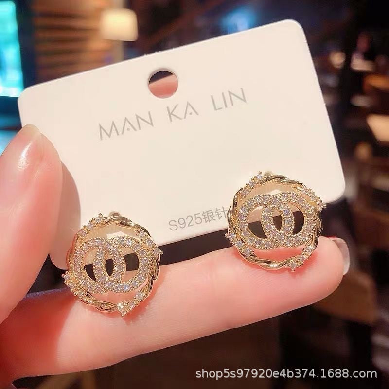 UNI-10223 - Blinky Circle - Earring
