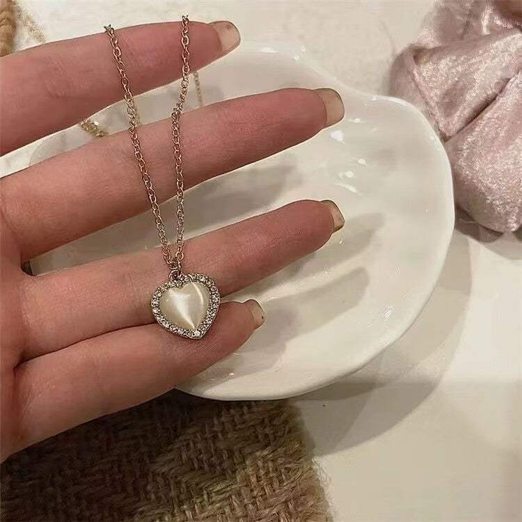 UNI-10244- White Stone Heart Silver - Necklace