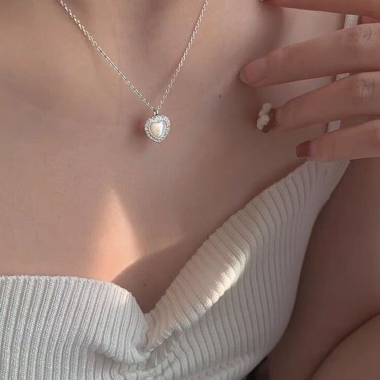 UNI-10244- White Stone Heart Silver - Necklace