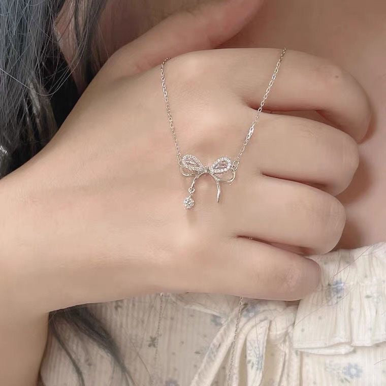 UNI-10246 - Flash Bow Silver - Necklace