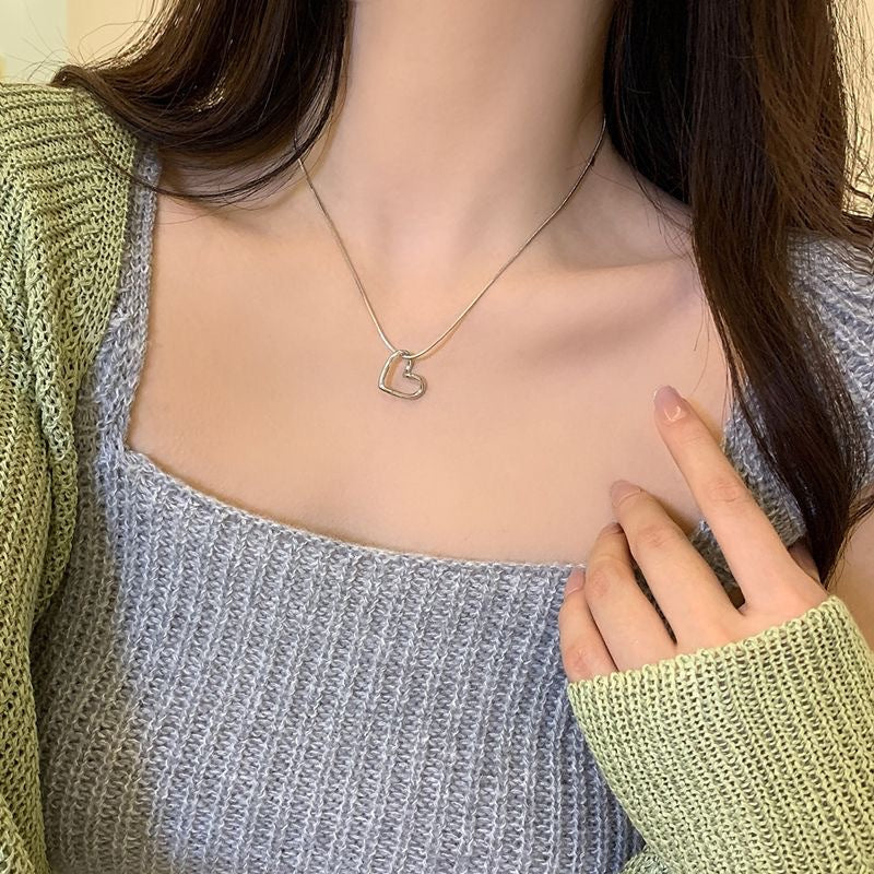 UNI-10255 - Silver Heart - Necklace Style 2