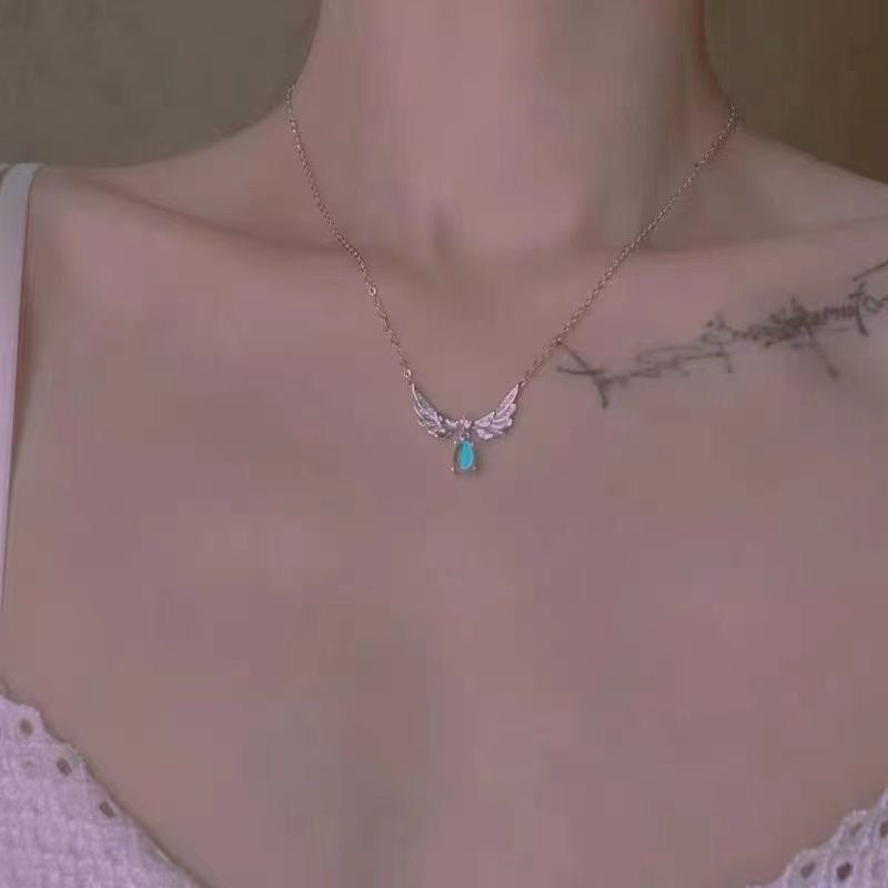 UNI-10263 - Angel Wings Silver - Necklace