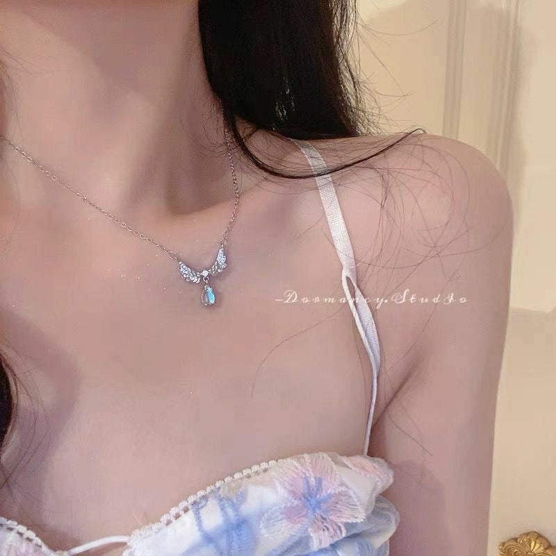 UNI-10263 - Angel Wings Silver - Necklace