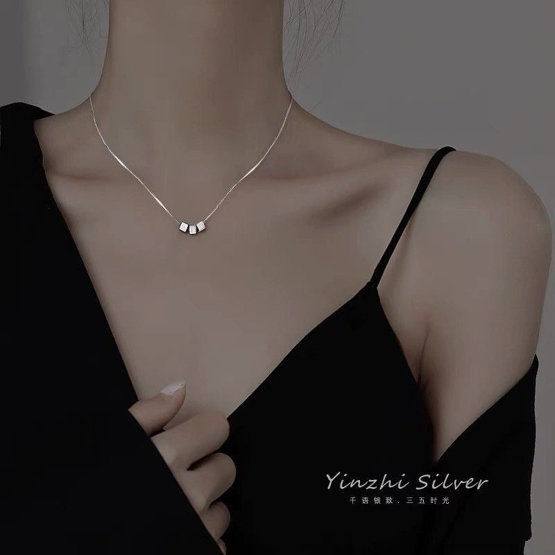UNI-10284 - Silver Cube - Necklace