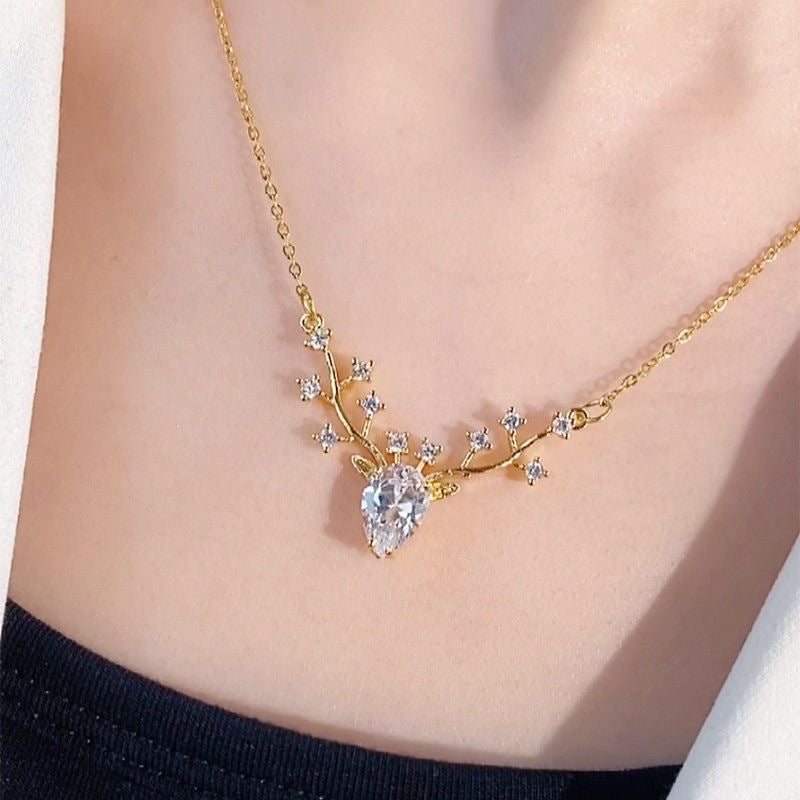 UNI-10288 - Crystal Diamond Deer Gold - Necklace