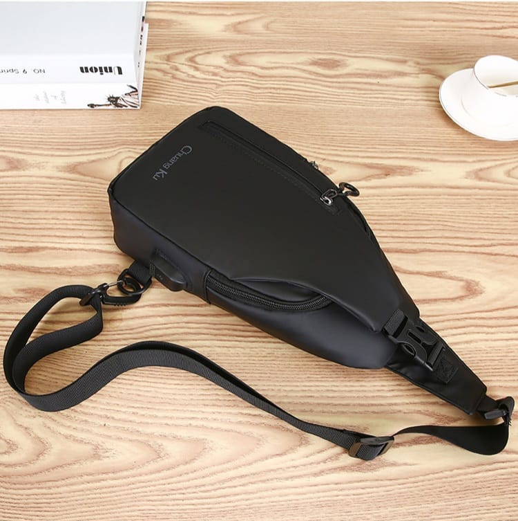 Chate Kairui Minimalist Men's Sling Bag With USB Port - image 4