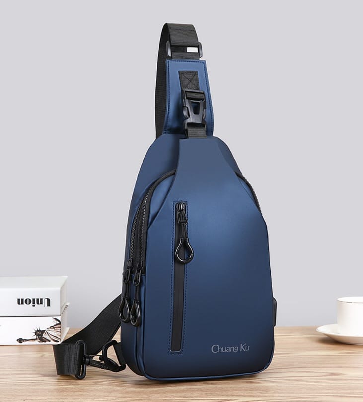 Chate Kairui Minimalist Men's Sling Bag With USB Port