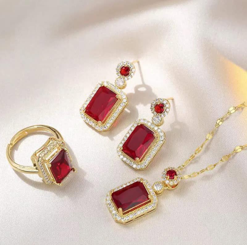 UNI-11016 - Red Gem Gold - Jewelry Set